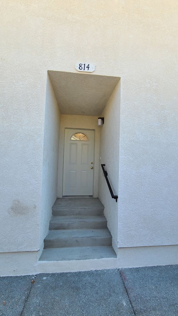 812 E 76th Pl in Los Angeles, CA - Building Photo - Building Photo