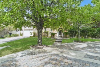 12056 Royal Dolnoch Ct in Las Vegas, NV - Building Photo - Building Photo
