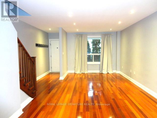 327 Wolverleigh Blvd in Toronto, ON - Building Photo - Building Photo
