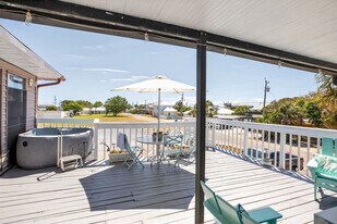 216 Rose Ln, Unit A in Panama City Beach, FL - Building Photo