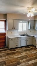 519 N Patsy St, Unit 4 in Mediapolis, IA - Building Photo - Building Photo