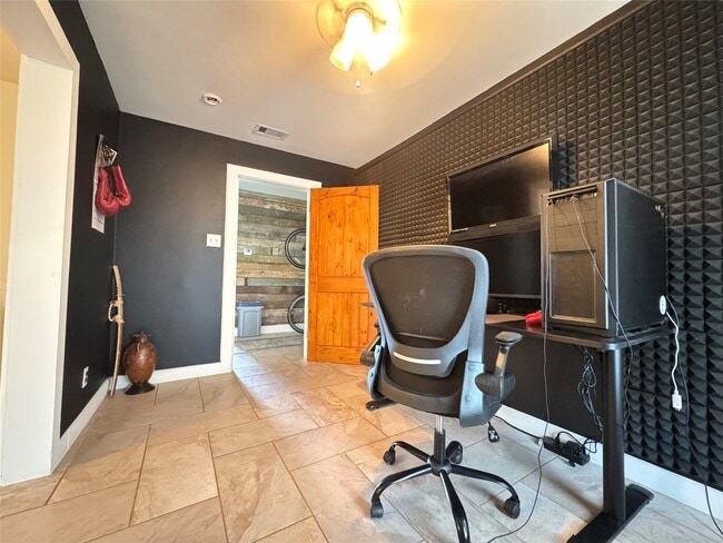 property at 1823 Market St