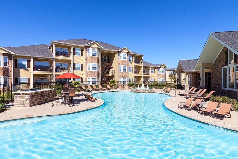 Lexington Square Townhomes Beaumont, TX Apartments For Rent