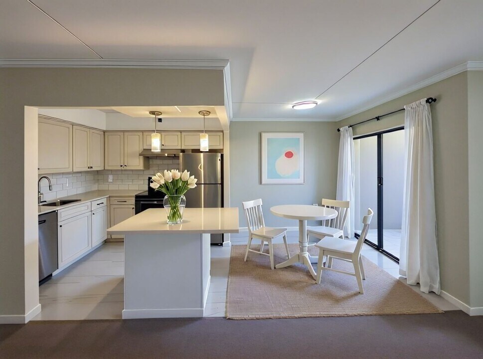 5756F Village Green Dr in Alexandria, VA - Building Photo