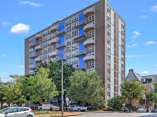 property at 210 N 17th St