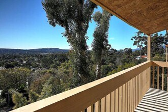 823 Via Granada in Santa Barbara, CA - Building Photo - Building Photo