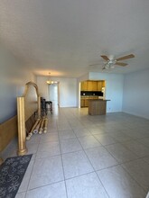111 Chatham E in West Palm Beach, FL - Building Photo - Building Photo