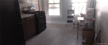 36 Lake St in Highland Falls, NY - Building Photo - Building Photo
