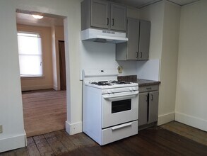 1121 S 9th St in Goshen, IN - Building Photo - Building Photo