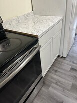 1434 Cottonwood Ct in Woodbridge, VA - Building Photo