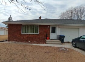 3832 N 29th St in Sheboygan, WI - Building Photo