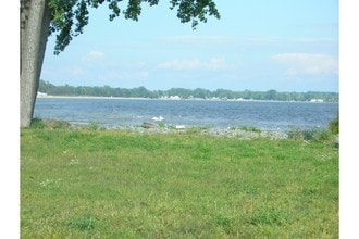 390 Margaret St in Plattsburgh, NY - Building Photo - Building Photo