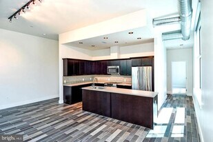 7809 Woodmont Ave in Bethesda, MD - Building Photo