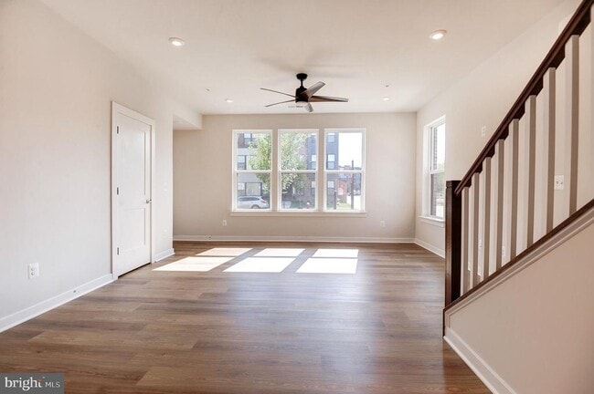 43792 Middleway Ter in Ashburn, VA - Building Photo - Building Photo