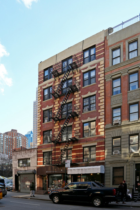 362 W 52nd St in New York, NY - Foto de edificio