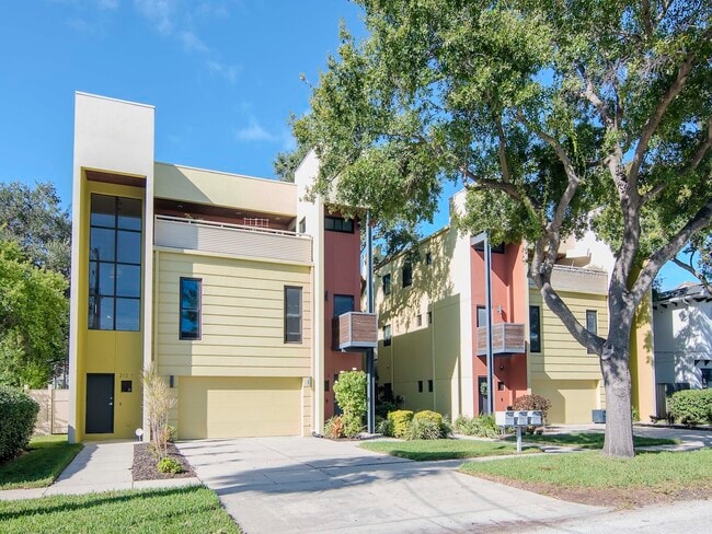 213 S Moody Ave in Tampa, FL - Building Photo - Building Photo