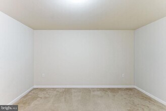 37 Britania Ct in Martinsburg, WV - Building Photo - Building Photo