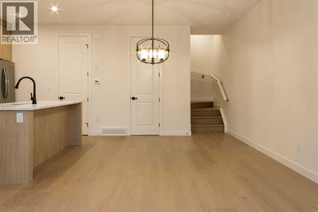 1512-1521 21 Ave NW in Calgary, AB - Building Photo - Building Photo