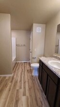 Lancer Court Apartments in Rapid City, SD - Foto de edificio - Building Photo
