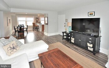 1101 Belle View Blvd-Unit -C1 in Alexandria, VA - Building Photo - Building Photo