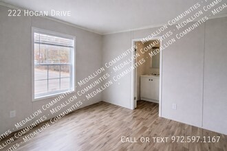 222 Hogan Dr in Newport News, VA - Building Photo - Building Photo