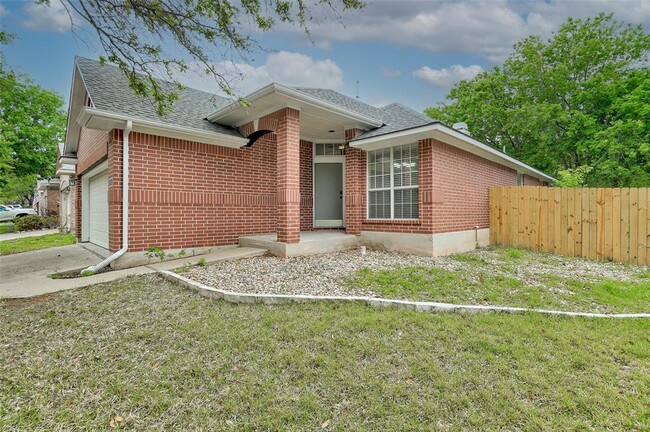 2805 Pioneer Way in Round Rock, TX - Building Photo - Building Photo