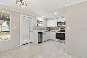 3120 Mercer Rd in Bradenton, FL - Building Photo - Building Photo