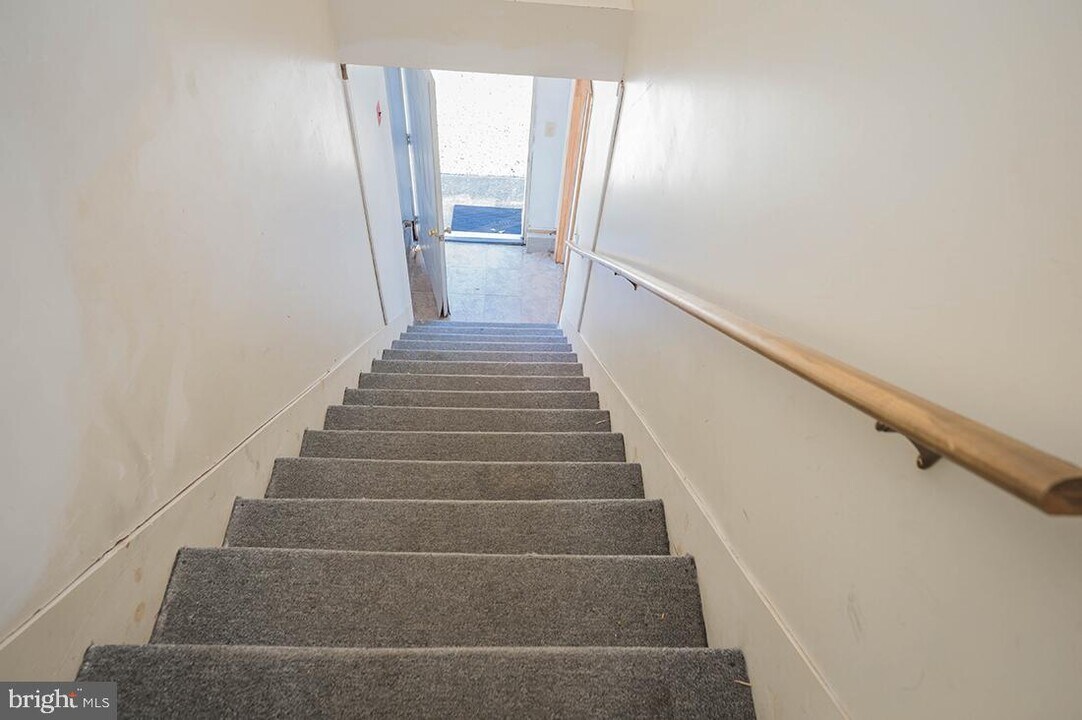 210 E Lillian St-Unit -3 in Hebron, MD - Building Photo