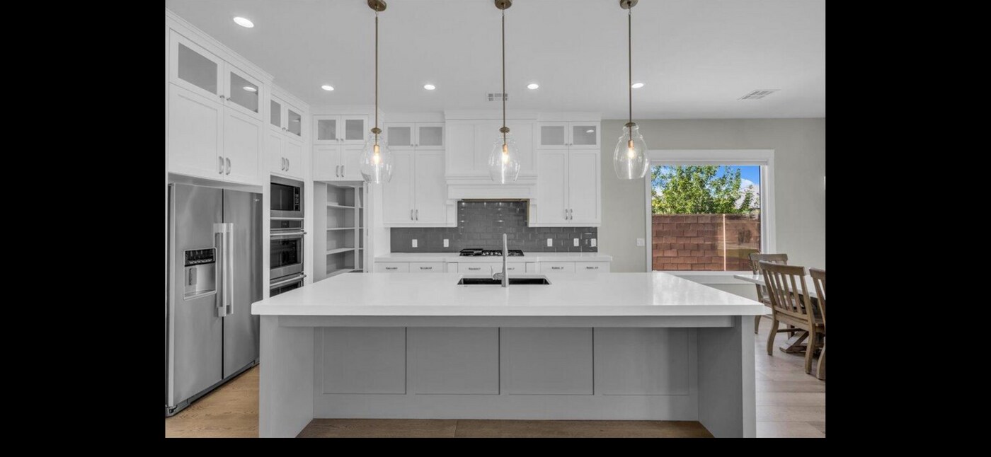 2249 E Fieldstone Cir in Saint George, UT - Building Photo