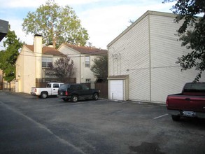 2815 Welborn St in Dallas, TX - Building Photo - Other