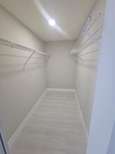 4072 SW 51st St, Unit 1 in Fort Lauderdale, FL - Building Photo - Building Photo