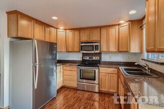 8810 35th St W in University Place, WA - Foto de edificio - Building Photo