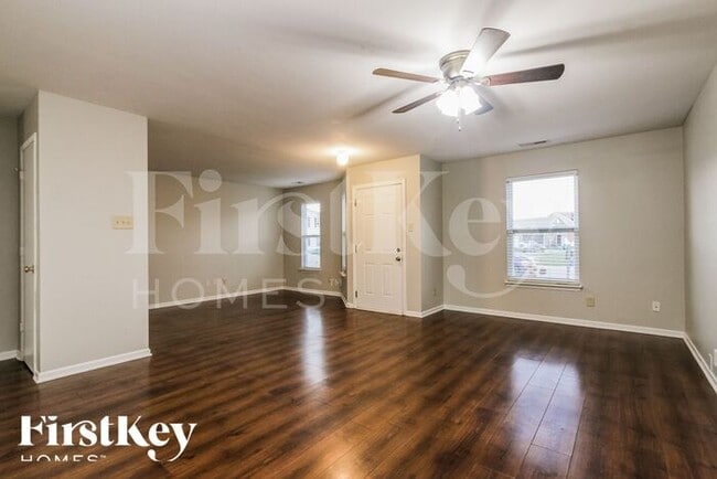 807 Brookshire Dr in Franklin, IN - Building Photo - Building Photo
