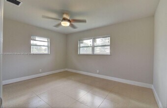 2203 NE 3rd Ave in Delray Beach, FL - Building Photo - Building Photo