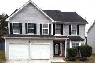 5904 Bluegrass View in Fairburn, GA - Building Photo