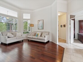 4321 NW 51st Dr in Gainesville, FL - Foto de edificio - Building Photo
