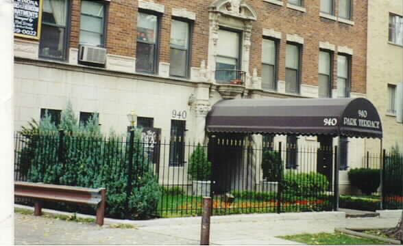 940 Winona in Chicago, IL - Foto de edificio - Building Photo