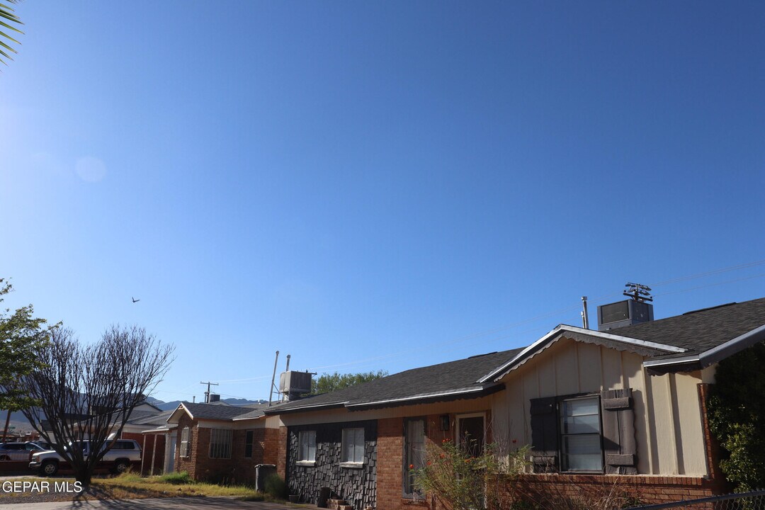 5409 Edmonton Ave in El Paso, TX - Building Photo