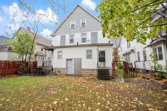 3422 Mapledale Ave in Cleveland, OH - Building Photo - Building Photo