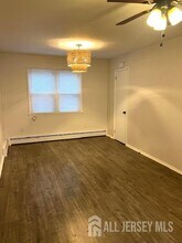 110 Deerfield Rd in Sayreville, NJ - Building Photo - Building Photo