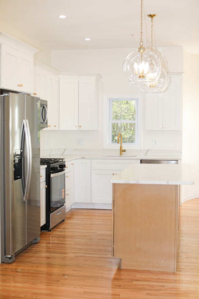 170 Salem St, Unit 1 in Lawrence, MA - Building Photo - Building Photo