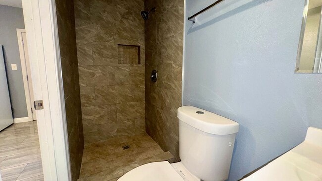 604 Monticello Dr in Las Vegas, NV - Building Photo - Building Photo