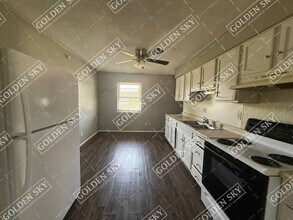 6407 E Piccadilly Rd in Muncie, IN - Building Photo - Building Photo