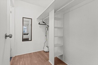 425 2nd St N in St. Petersburg, FL - Building Photo - Building Photo