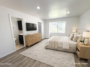 1016 E Osborn Rd in Phoenix, AZ - Building Photo - Building Photo