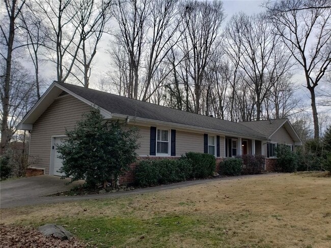3740 Clubland Dr in Marietta, GA - Building Photo - Building Photo