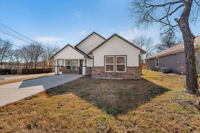 3701 Spencer St in Greenville, TX - Building Photo - Building Photo