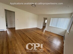 3537 Ocean Beach Hwy in Longview, WA - Building Photo - Building Photo