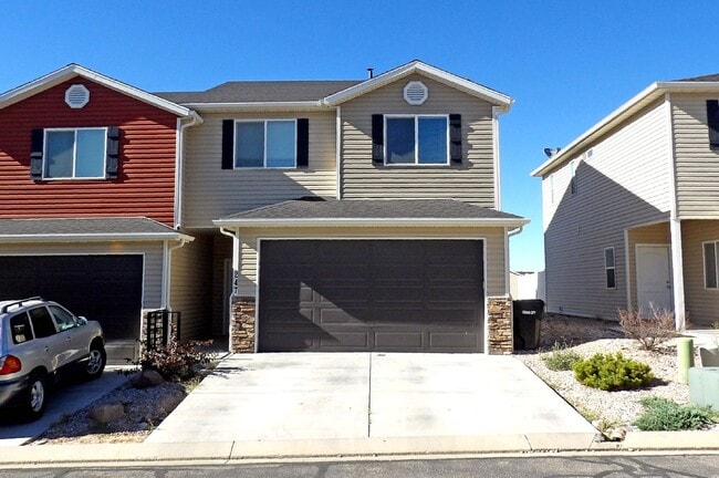 property at 247 E 3025 N