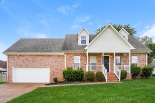 4003 Pewter Trail in Spring Hill, TN - Building Photo